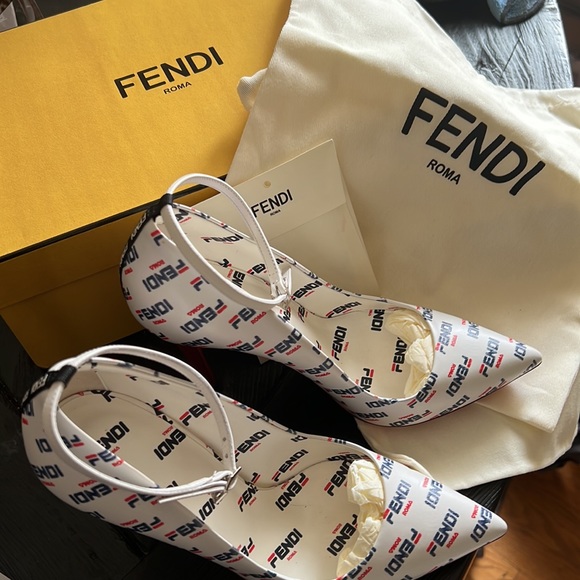 FENDI ROMA PUMPS - Picture 5 of 8